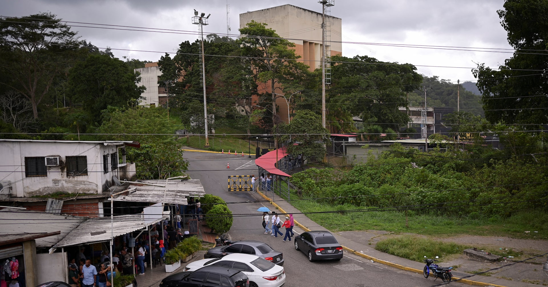 Number of prisoners released in Venezuela rises to 18, rights groups say