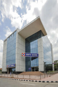 HDFC Bank, Indian banks, quarterly earnings, lending margins, India banking