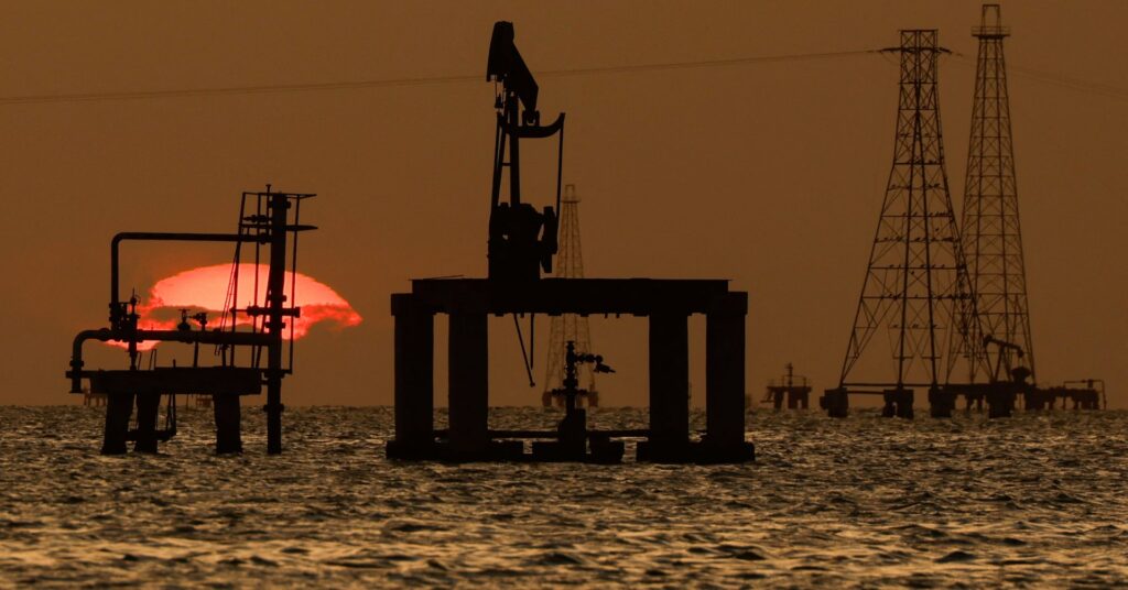 Insight: Oil companies jostle for projects to boost Venezuelan output quickly; a real grind awaits