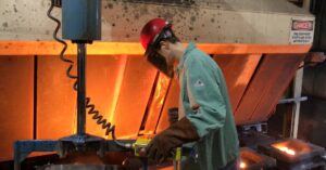 US manufacturing rebounds in January amid strong order growth