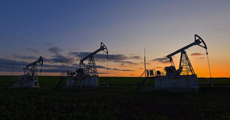 Suffocating Western pressure may finally force Russian oil output cuts