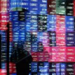 Asia stocks wobble as Wall St selloff saps confidence