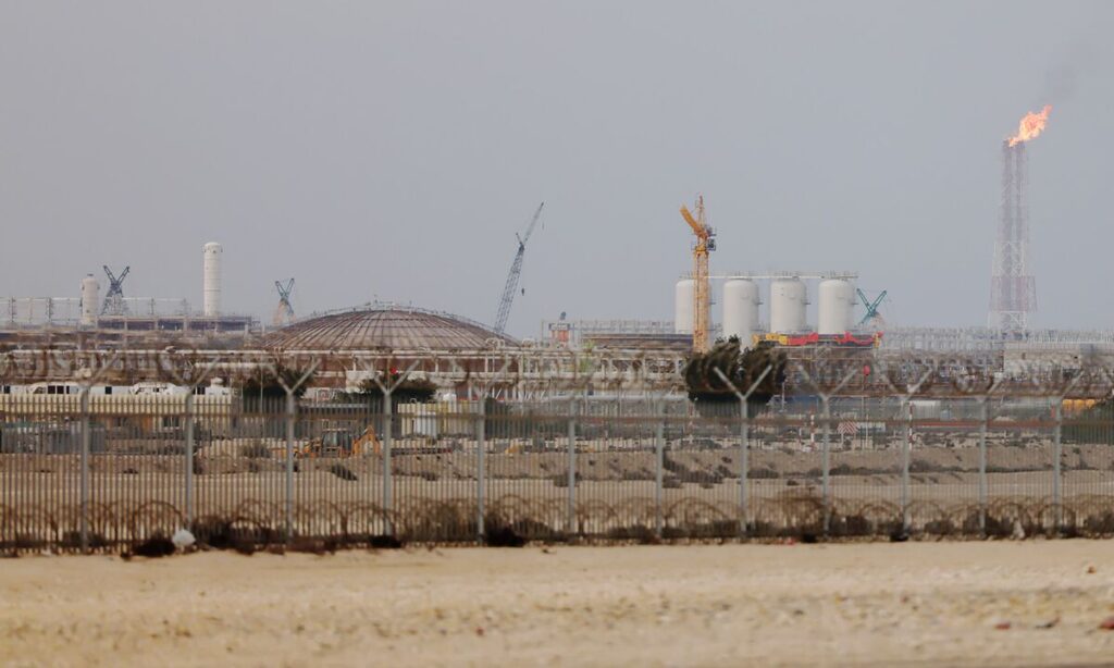 Iran Strike Damages 17% of Qatar LNG for 3-5 Years, Reuters Says