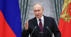 Putin tells Tehran: Russia stands by Iran