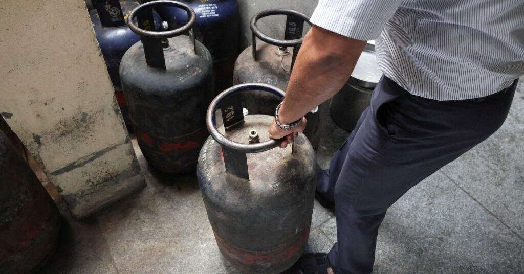 Indian restaurants warn of shutdowns as Iran war makes cooking gas scarce