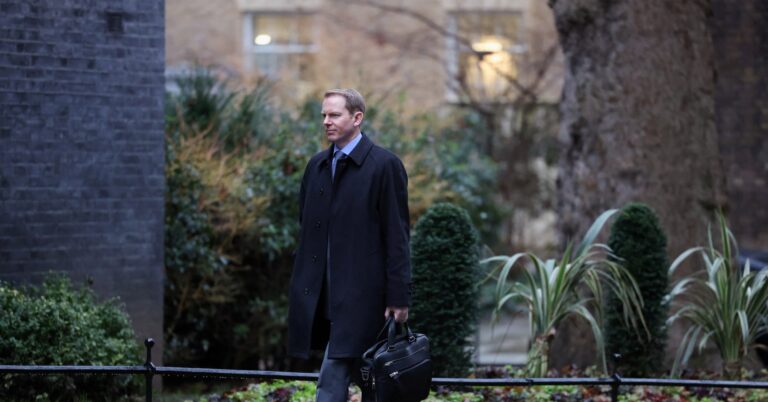 UK lawmakers question Lloyds over account glitch that exposed customers’ details