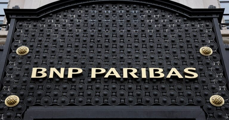 As UniCredit woos Commerzbank, BNP Paribas shuns big M&A, its Germany chief says