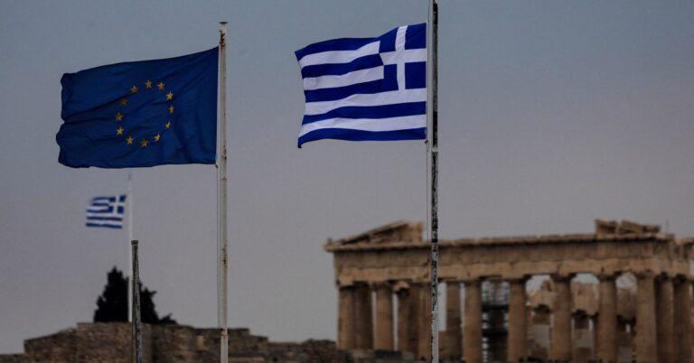 Greece faces loans challenge after bank crisis recovery, ECB blog says