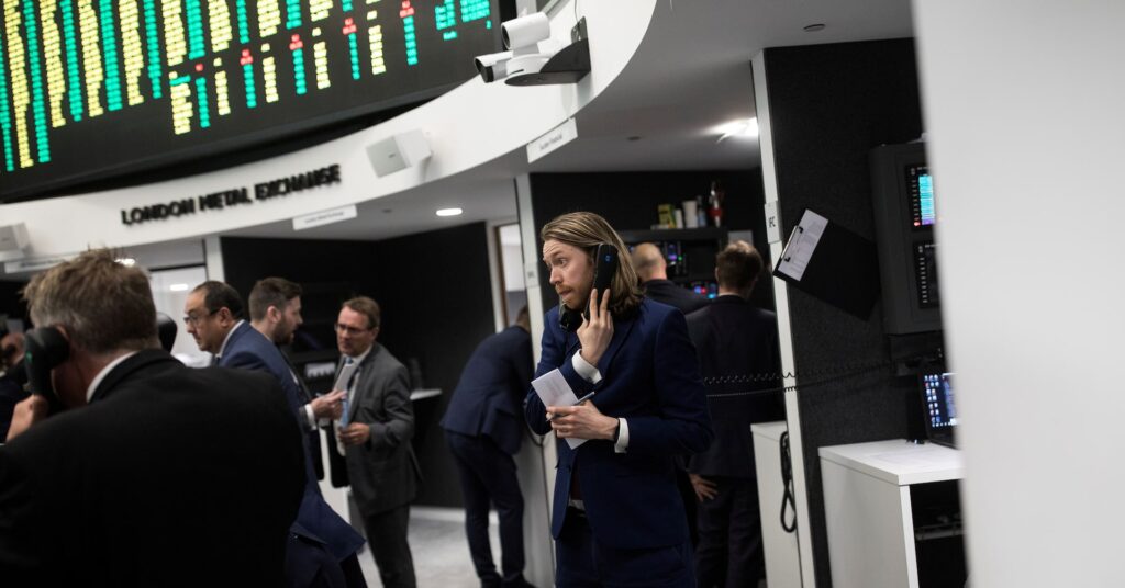 LME to consider replacing warehouse rent caps with fixed daily load-out rates