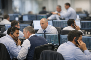 Nifty 50 and Bank Nifty May Continue Gains Amid Oil Price Decline