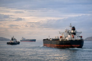 Oil tankers steer clear of Hormuz ahead of US blockade